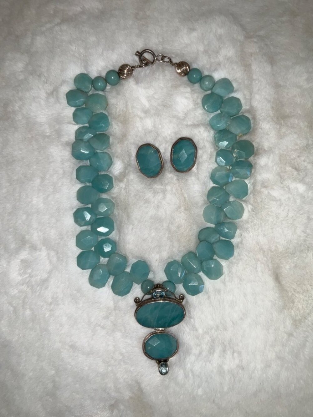 Vintage Chunky Gemstone Necklace & Earring Set With Silver Accents - Picture 2 of 6